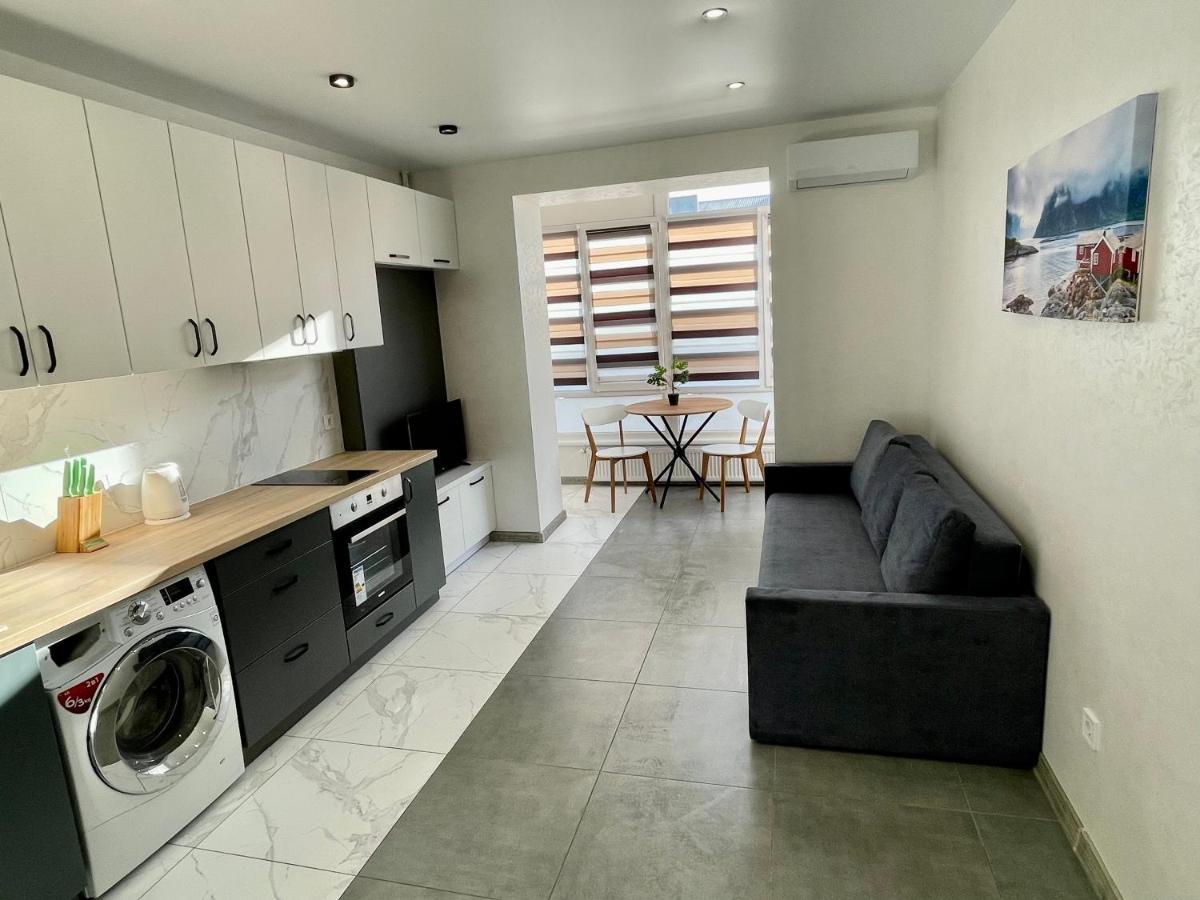 Apartment Premium In Center イヴァーノ＝フランキーウシク エクステリア 写真