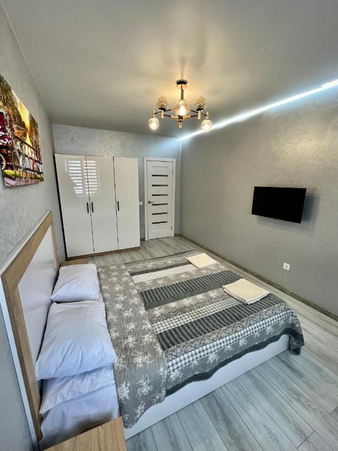 Apartment Premium In Center イヴァーノ＝フランキーウシク エクステリア 写真